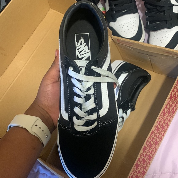 vans - (size 9) , worn only once - Picture 4 of 4